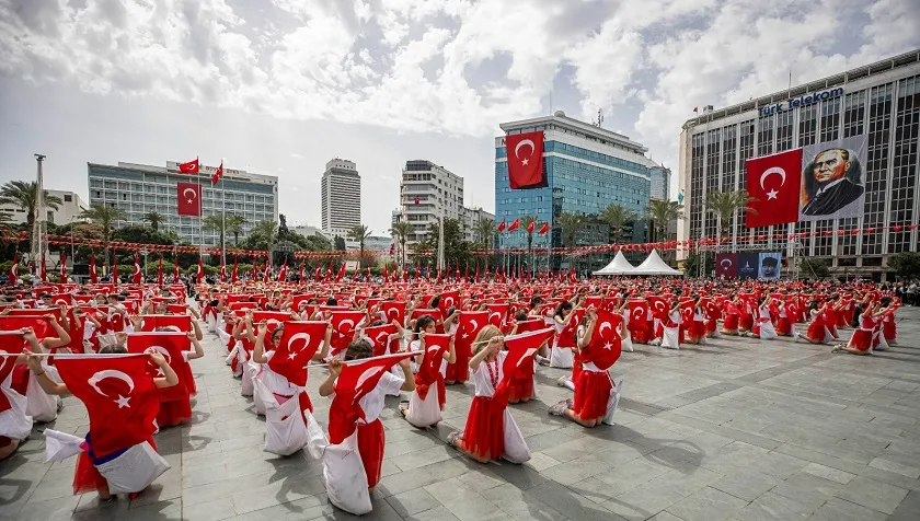 23 Nisan’da çocuk neşesi İzmir’i saracak