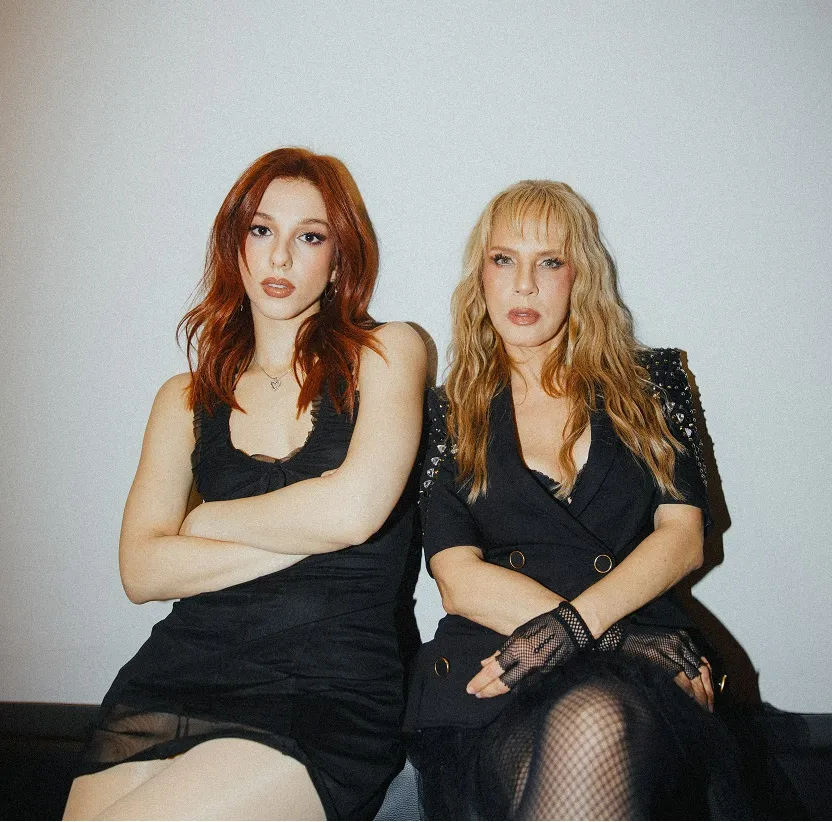 SERTAB ERENER & SELİN’DEN İLK ORTAK BESTE: “SON DAMLA”