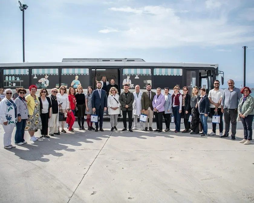 Mobil Barista Otobüsü Kuşadası’nda da gençlere ulaştı