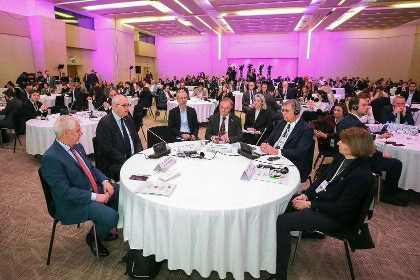 Tugay: Demokrasi tehdit altında