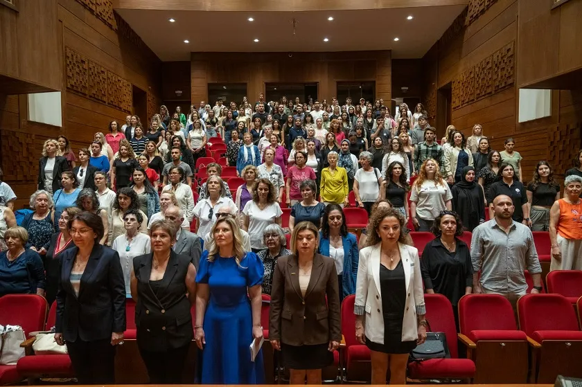 Hemşireler Haftası’nda “Dönüşümün Kalbinde Hemşirelik Sempozyumu”