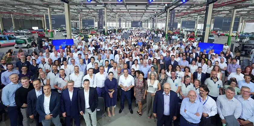 Yetkin İnsanlar Net Hedefler ve Karşılıklı Güvene Dayalı Bir Ekip Ruhuyla Bizi Kimse Durduramaz! 