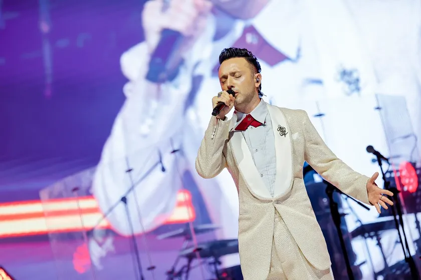 MABEL MATİZ’DEN HARBIYE’DE GÜLLÜ’YE VEDA SEZEN’E SELAM